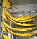4 Flachschellen Kabelbefestigungssatz für 12 Datenkabel pro Lage 