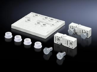 Scharniere für PK-Gehäuse für klappbare Befestigung der Deckel 